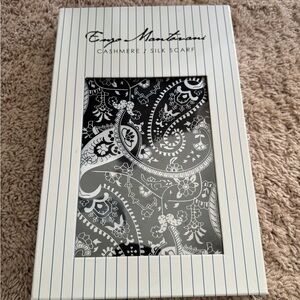 Enzo Mantavani Scarf